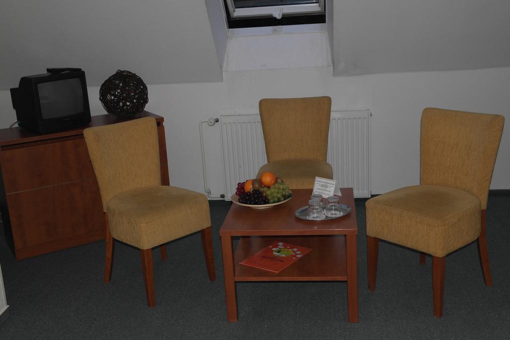 Wellness Hotel Harrachovka Room photo